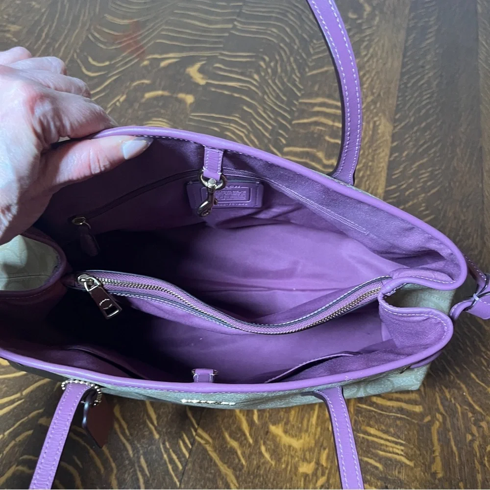 Coach Beige Signature C Coated Canvas With Purple Leather Drawstrings Carryall